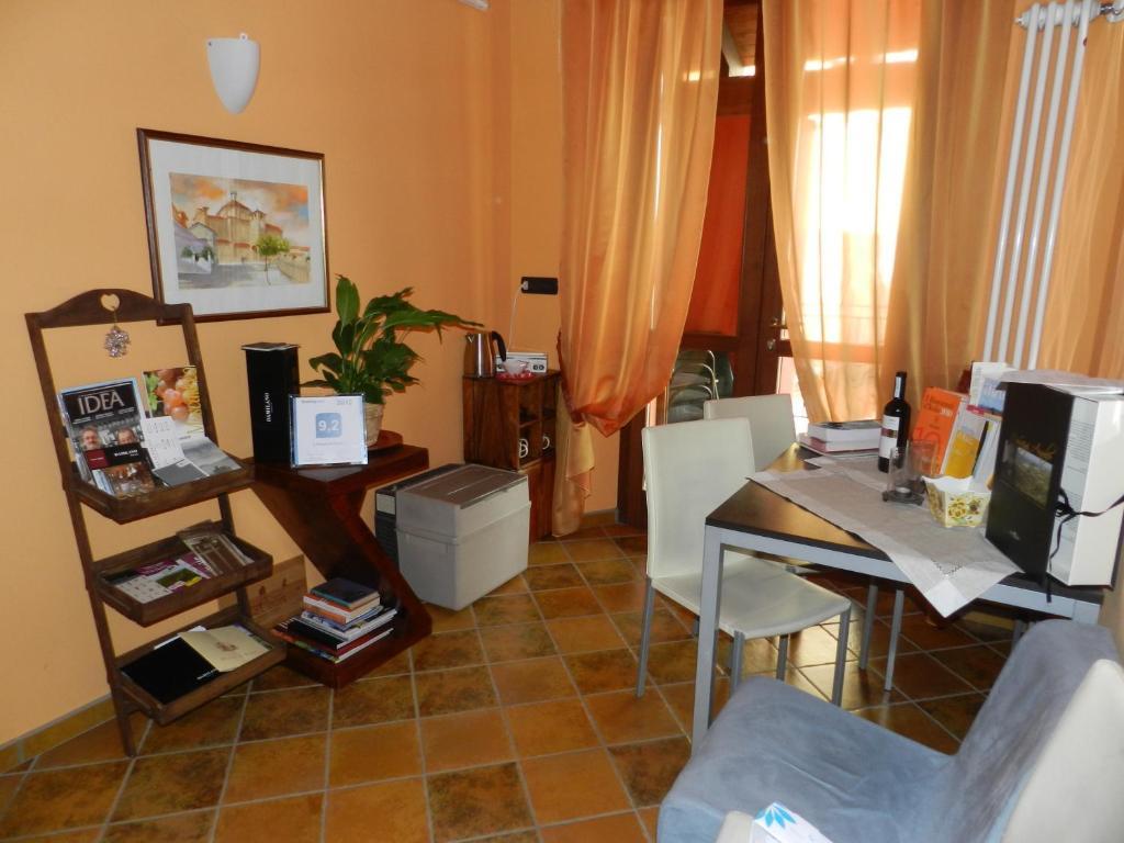 L'Angolo Di Rosina Novello Luaran gambar
