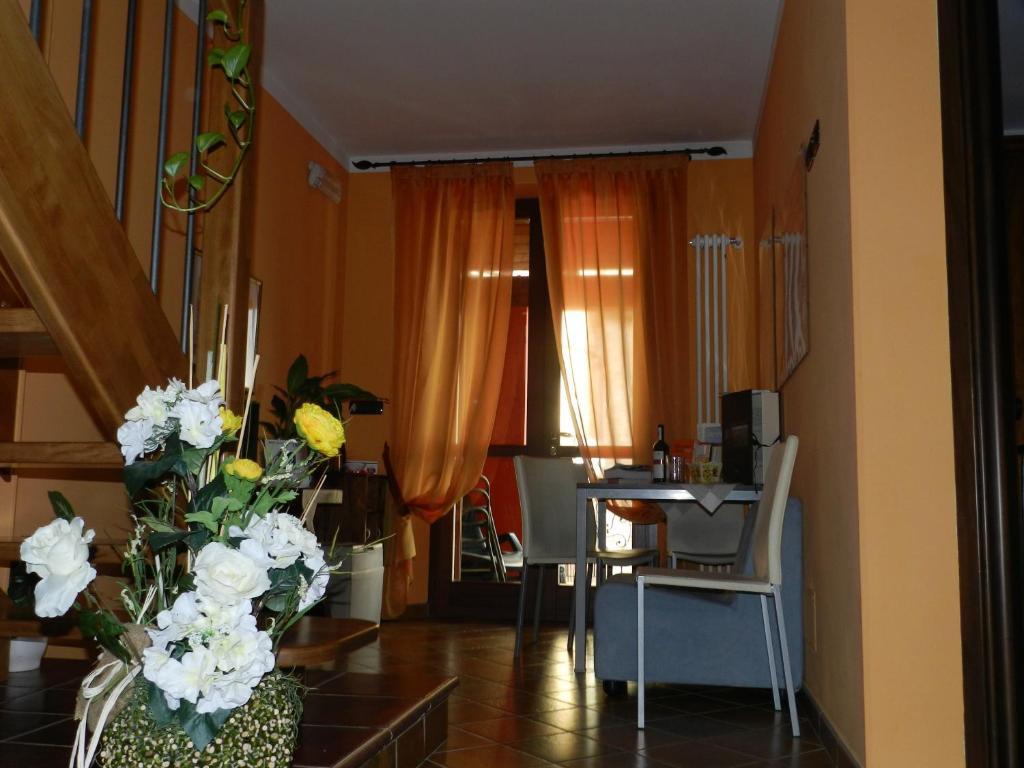 L'Angolo Di Rosina Novello Luaran gambar